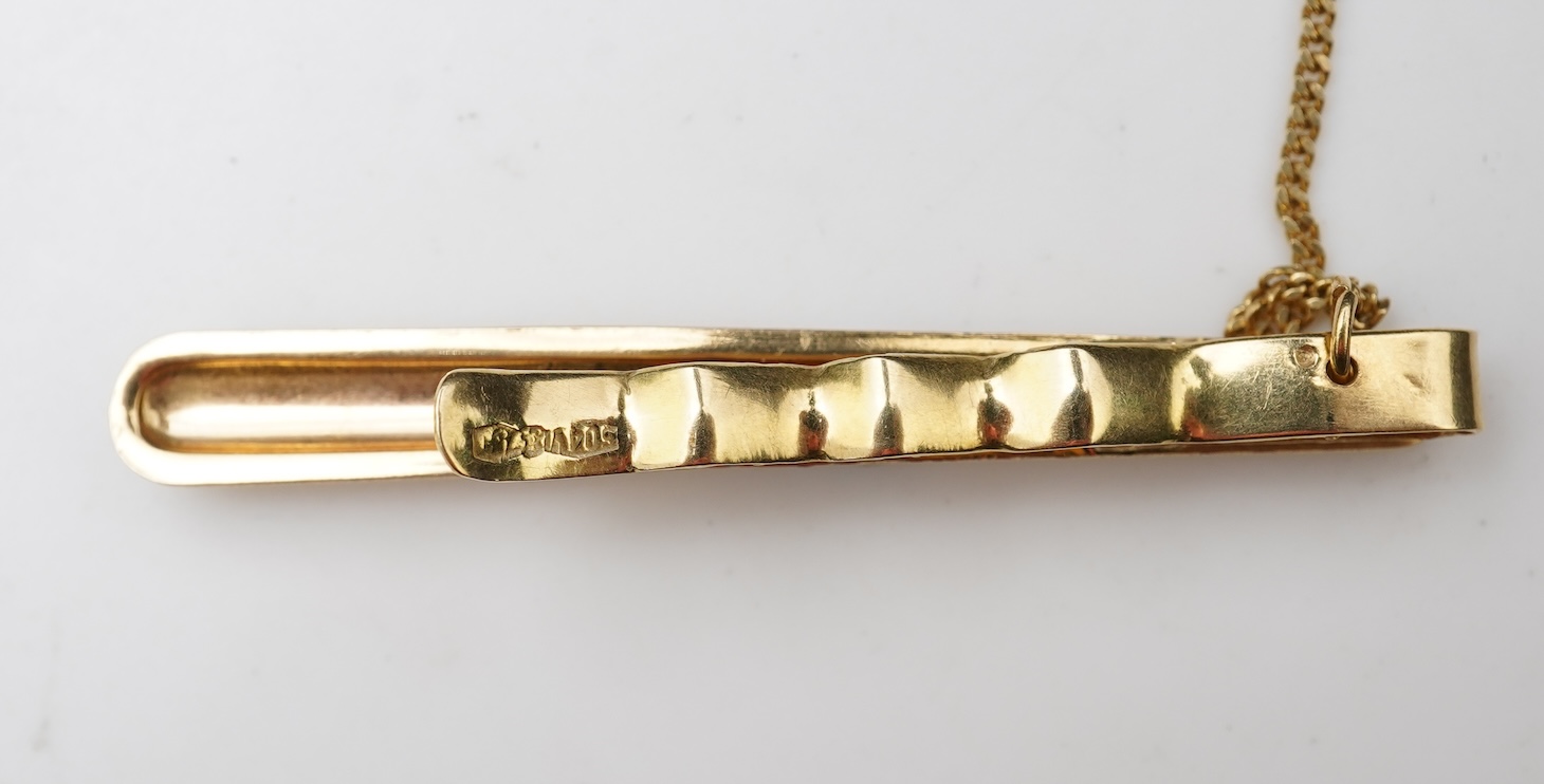 Three bar brooches, late 19th/early 20th century